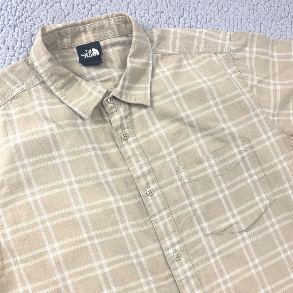 The North Face Button Down Mens XL Tan Plaid Short‎ Sleeve Cotton Pocket Shirt